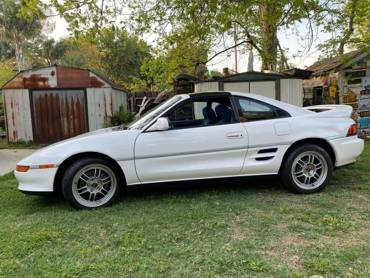 1991 Toyota MR2 - photo 2
