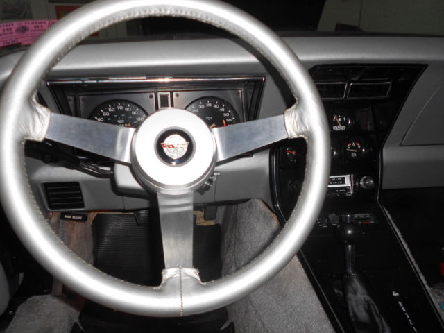 1978 Chevrolet Corvette 25th Anniversary Limited Edition Black/Silver - photo 12