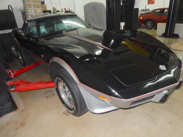 1978 Chevrolet Corvette 25th Anniversary Limited Edition Black/Silver - photo 2