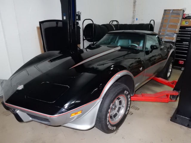 1978 Chevrolet Corvette 25th Anniversary Limited Edition Black/Silver - photo 3