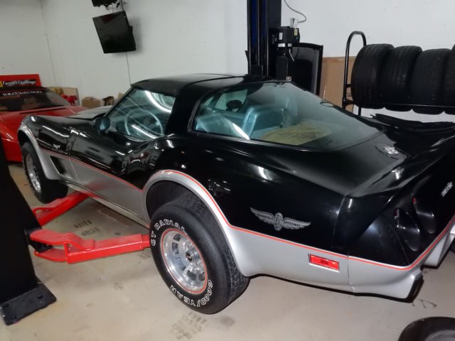 1978 Chevrolet Corvette 25th Anniversary Limited Edition Black/Silver - photo 4