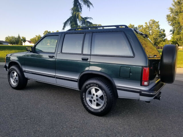 1993 Chevrolet Blazer LT - photo 3