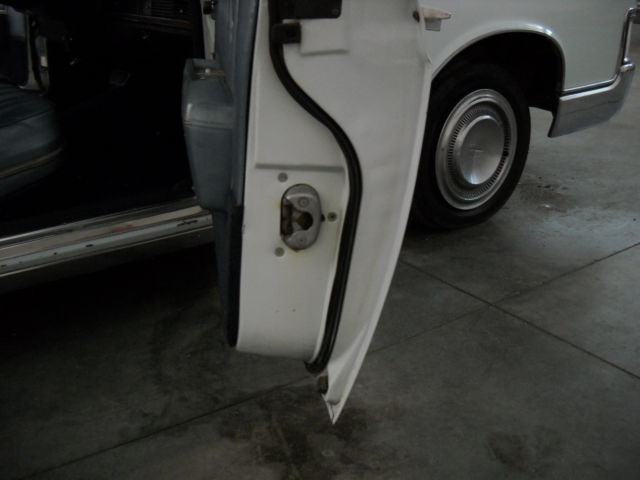 1969 Lincoln Continental - photo 10