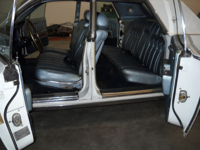 1969 Lincoln Continental - photo 11