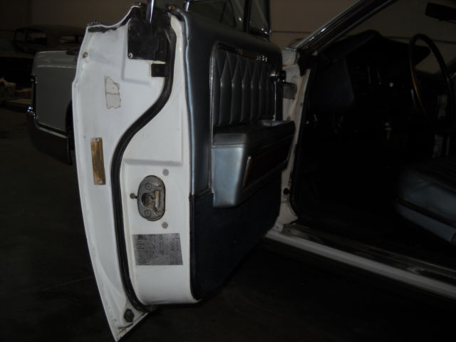 1969 Lincoln Continental - photo 12