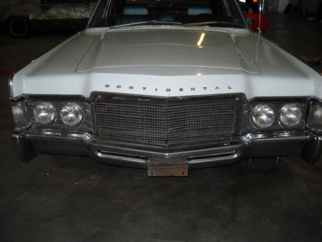 1969 Lincoln Continental - photo 2