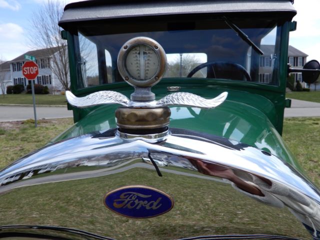 1930 Ford Model A - photo 5