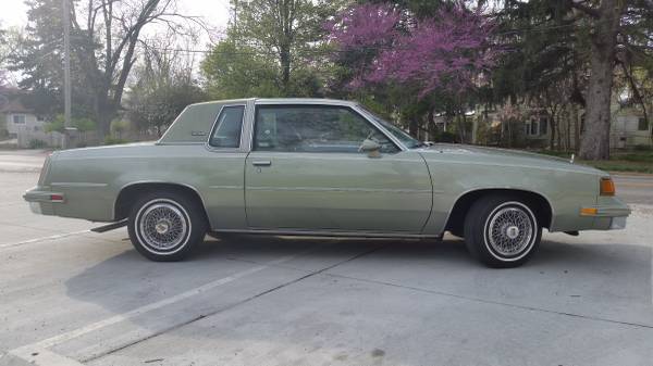 ALL ORIGINAL LOW MILES!!! 1987 Oldsmobile Cutlass Supreme 1987 Oldsmobile Cutlass Cutlass Supreme