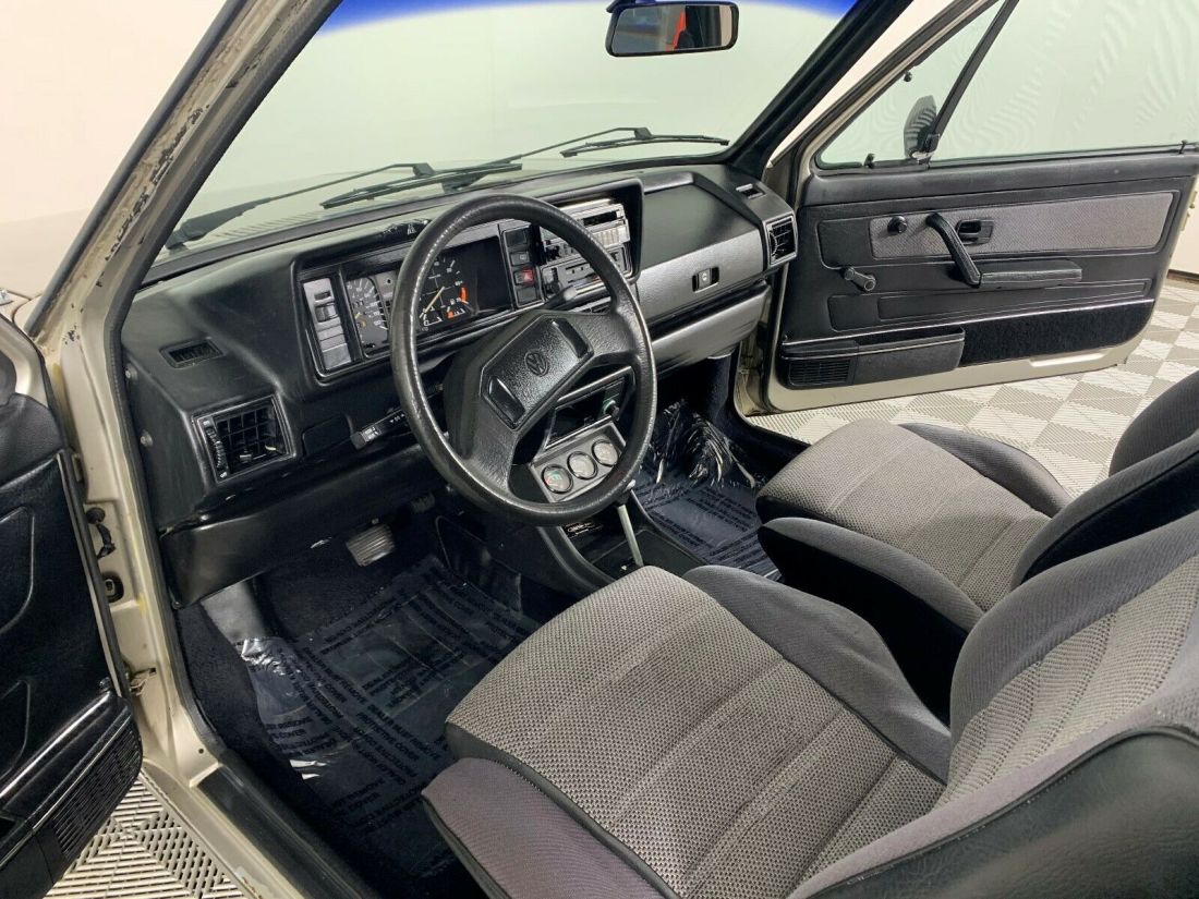 1985 Volkswagen Cabrio - photo 10