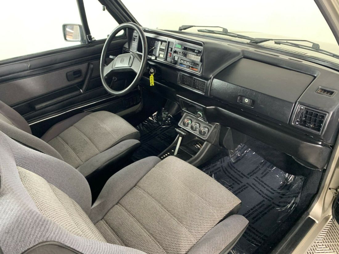 1985 Volkswagen Cabrio - photo 9