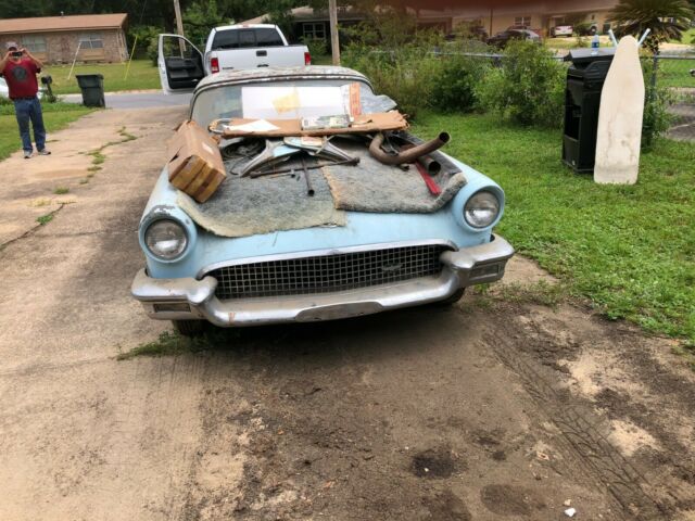 1957 Ford Thunderbird - photo 2