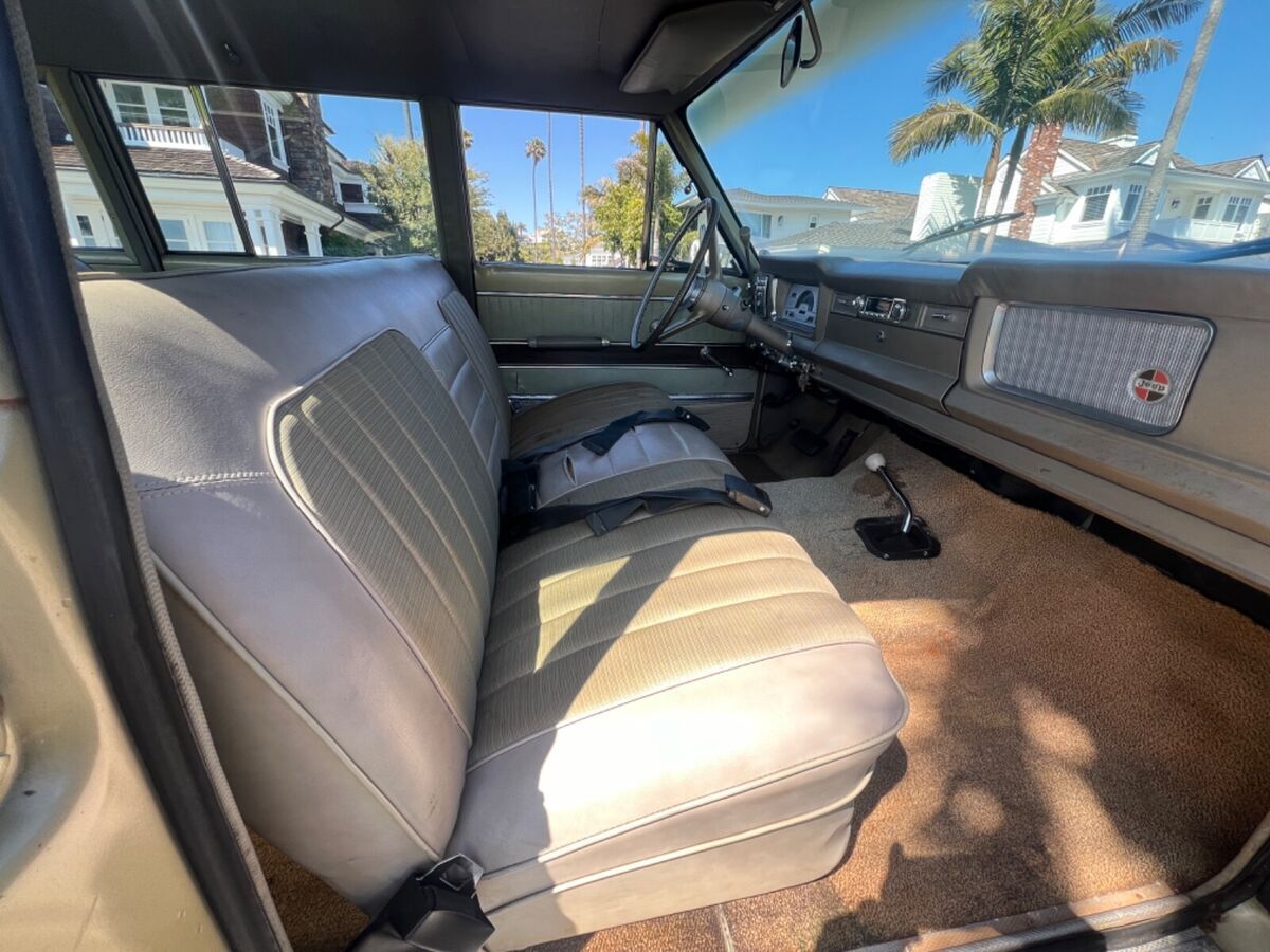 1971 Jeep Wagoneer - photo 12