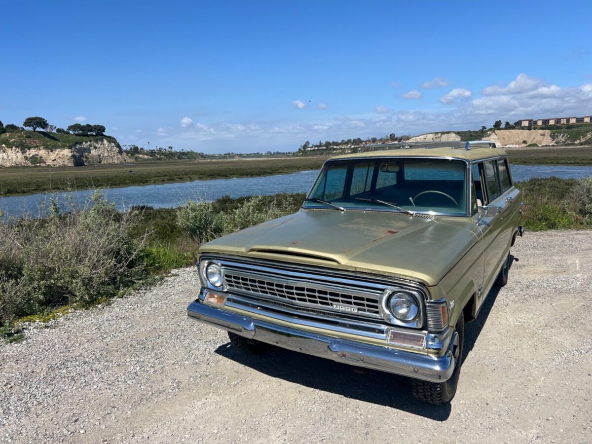 1971 Jeep Wagoneer - photo 2