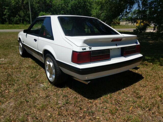 1990 Ford Mustang LX - photo 3