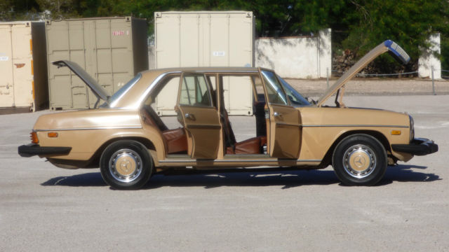 1976 Mercedes-Benz 200-Series 240D, 220D, 300D, - photo 2
