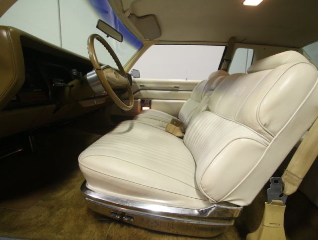 1975 Chrysler New Yorker - photo 4