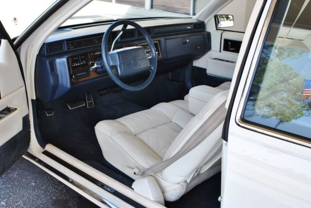 1990 Cadillac DeVille Coupe w/ Only 71k Original Miles Simply Stunning - photo 7