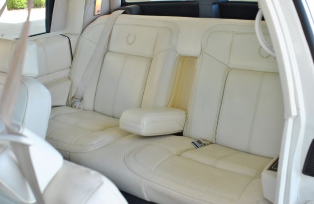 1990 Cadillac DeVille Coupe w/ Only 71k Original Miles Simply Stunning - photo 9