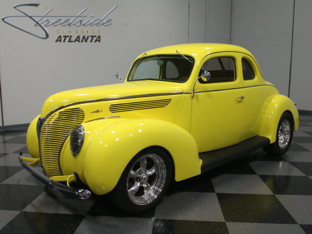 ALL-STEEL '38 FOR, RACE-BUILT 351 V8, AUTO, 4 DISCS, R134A A/C, A+ BUILD!! 1938 Ford 5 window Coupe