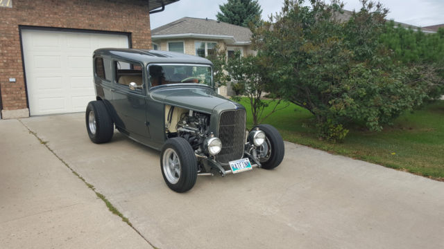 1932 Ford Tudor 2 Door - photo 6