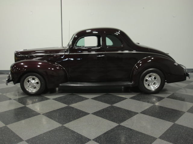 1940 Ford Coupe - photo 2