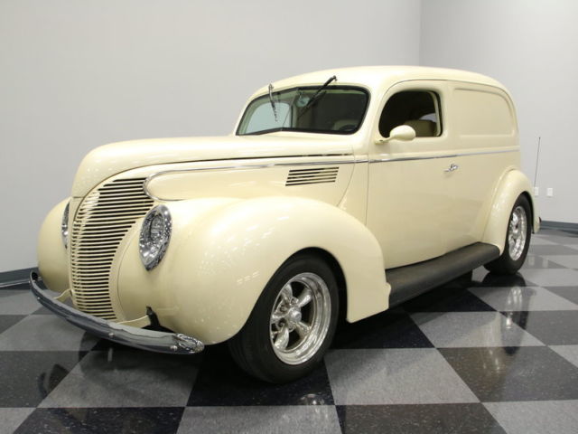 ALL STEEL BODY, 350CI MOTOR, 700R4 TRANS, A/C & LOTS OF OTHER GOODIES, NICE RIDE 1939 Ford Sedan Delivery