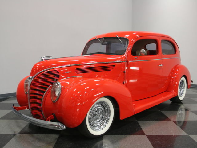 ALL STEEL CAR, 350CI MOTOR, NICE INTERIOR, A/C, SUPER SLICK PAINT, TILT STEERING 1938 Ford Deluxe