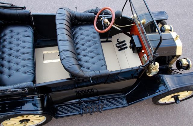 1914 Ford Model T Touring Oldtimer - photo 4
