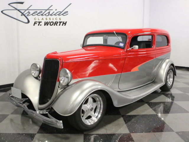 ALL STEEL W/ A FORD POWERTRAIN! 302 V8, C4 AUTO TRANS, GREAT LOOK & COMFORTABLE! 1934 Ford Tudor