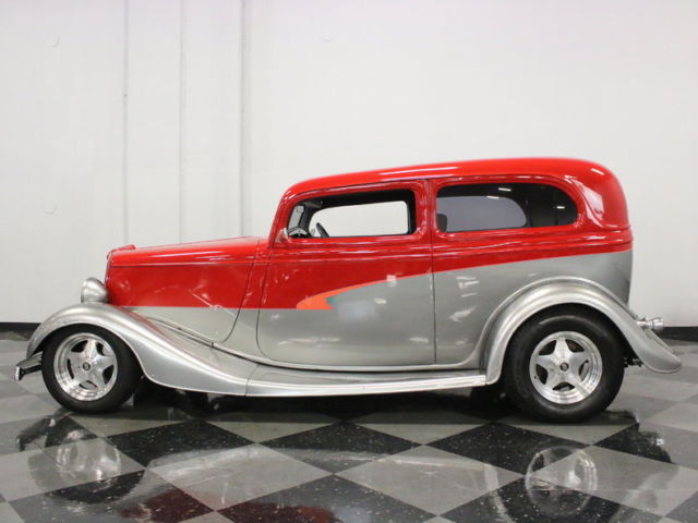 1934 Ford Tudor - photo 2