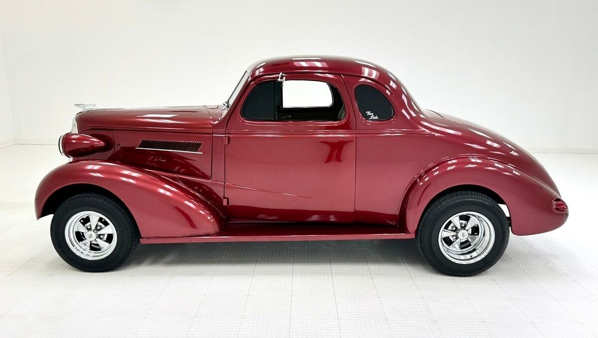 1937 Chevrolet Master Deluxe Coupe - photo 2