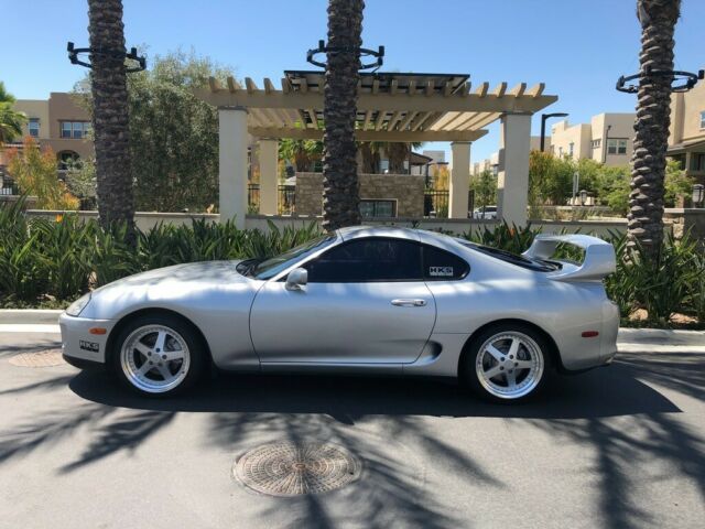1993 Toyota Supra - photo 2