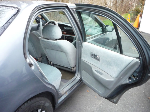 1993 Nissan Altima gxe - photo 10