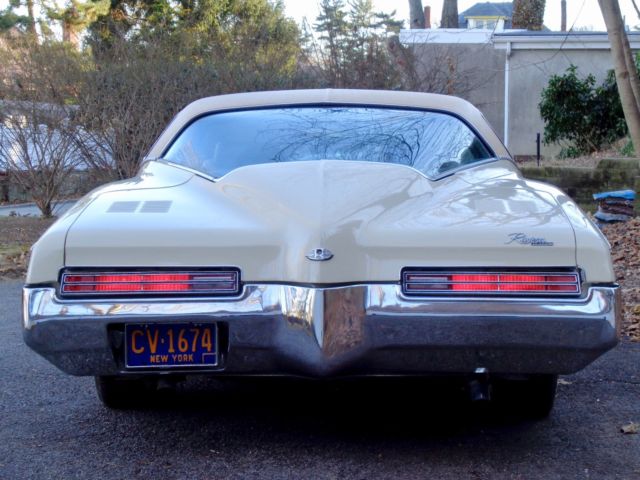 1971 Buick Riviera Boat-Tail Coupe - photo 9