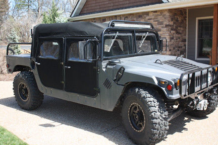 AM General M998 HMMWV Humvee 1987 Hummer H1