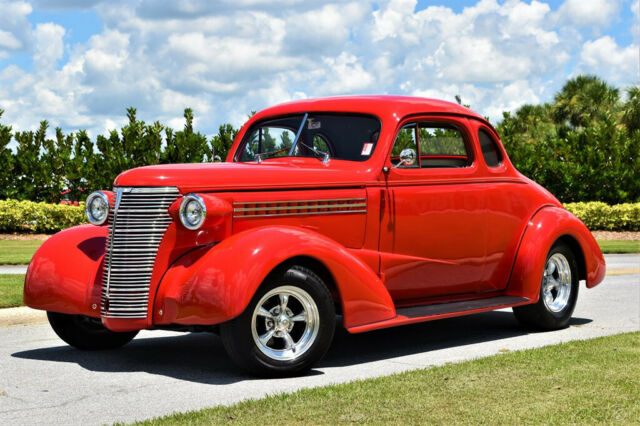 1938 Chevrolet Coupe 350 V-8 Power Steering & Power Disc Brakes - photo 2