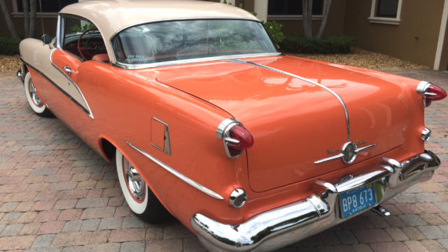 1955 Oldsmobile Ninety-Eight Holiday 2 door hardtop - photo 4