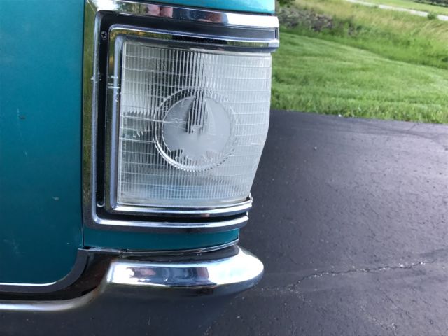 1967 Chrysler Imperial Crown Sedan - photo 11