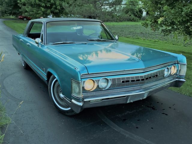 1967 Chrysler Imperial Crown Sedan - photo 4