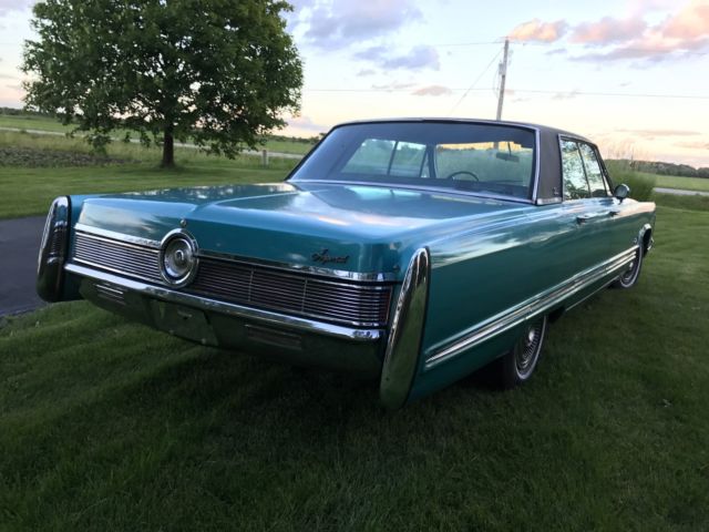 1967 Chrysler Imperial Crown Sedan - photo 7