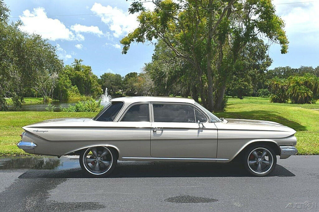 1961 Chevrolet Biscayne Restomod, Vintage Air, Ride Tech Air Ride - photo 11