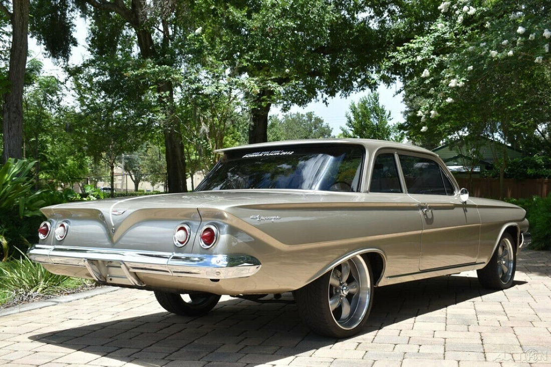 1961 Chevrolet Biscayne Restomod, Vintage Air, Ride Tech Air Ride - photo 2