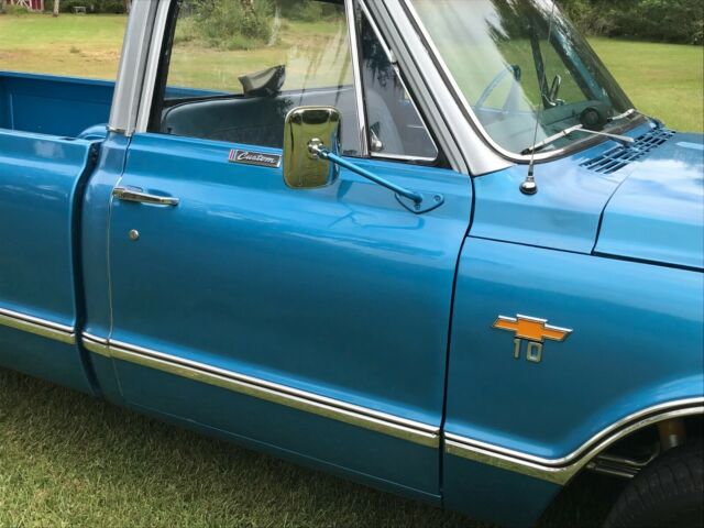 1968 Chevrolet C-10 Custom Cab - photo 4