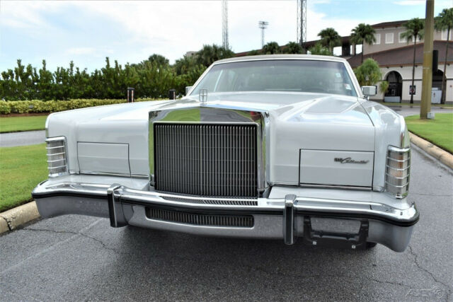 1977 Lincoln Continental 460 cid V8 Automatic Fully Loaded - photo 6