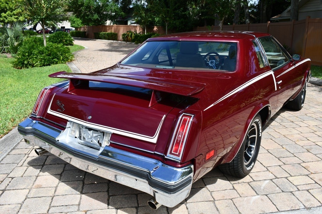 1977 Oldsmobile Cutlass 350 Automatic A/c buckets ps pb - photo 3