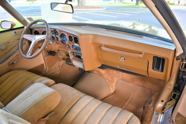 1977 Pontiac Grand Prix Automatic, Fully Loaded two tone Wow!! - photo 12