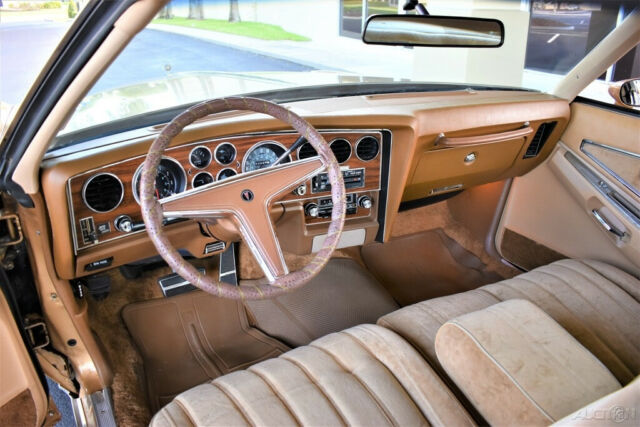 1977 Pontiac Grand Prix Automatic, Fully Loaded two tone Wow!! - photo 9