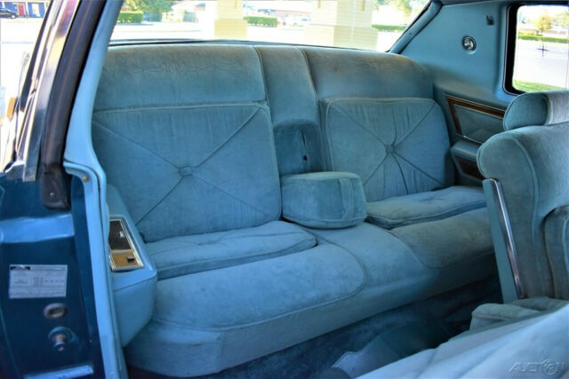 1978 Lincoln Town Car 37k Miles, Moon Roof, Luggage Rack - photo 13