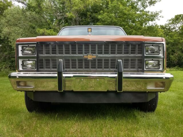 1982 Chevrolet C/K Pickup 1500 Silverado - photo 9