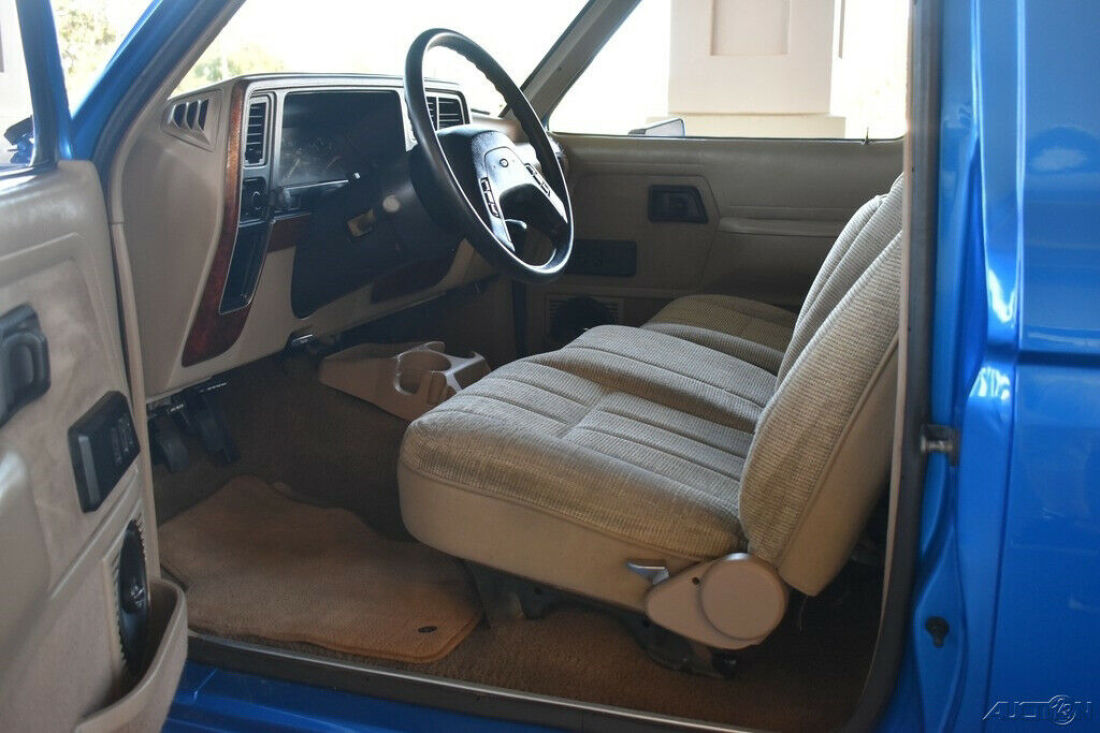 1989 Ford Ranger XLT 302 V8 5 Speed - photo 12